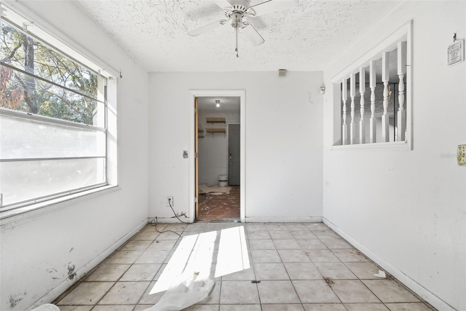 CANDLELIGHT OAKS - Residential