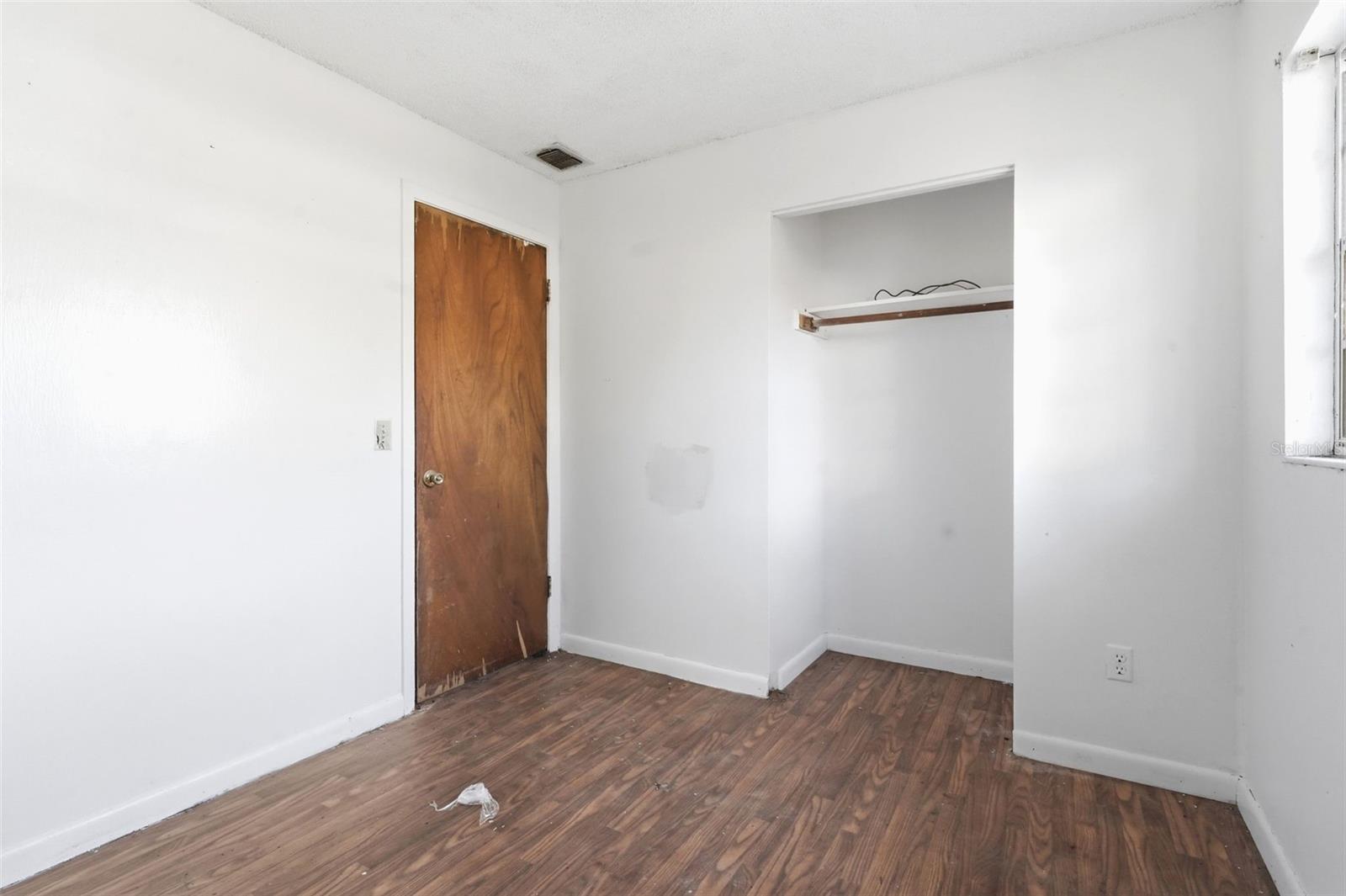 CANDLELIGHT OAKS - Residential