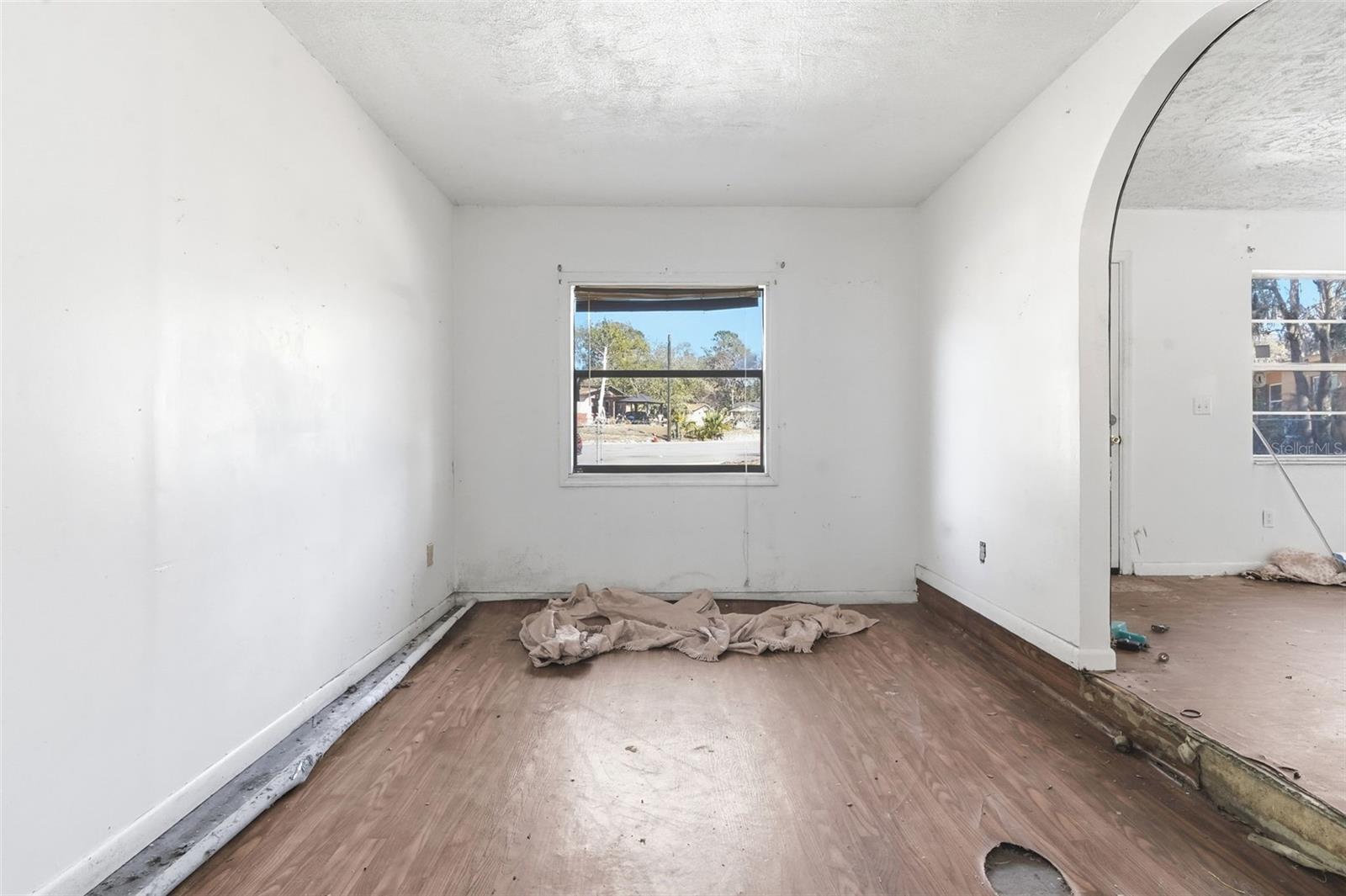 CANDLELIGHT OAKS - Residential