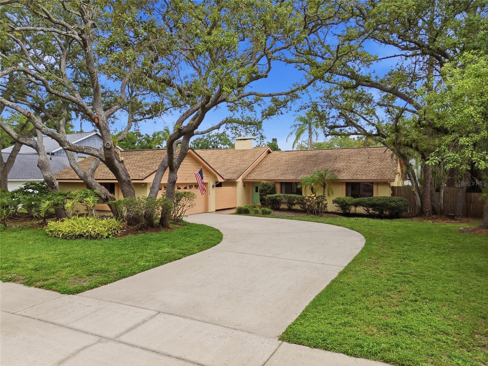 12008 NICKLAUS CIRCLE