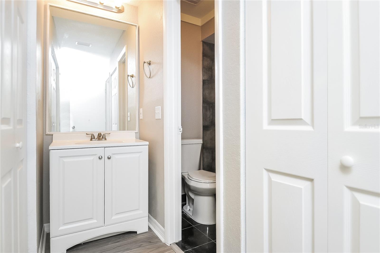 LAKEVIEW VILLAGE SEC - Residential Lease