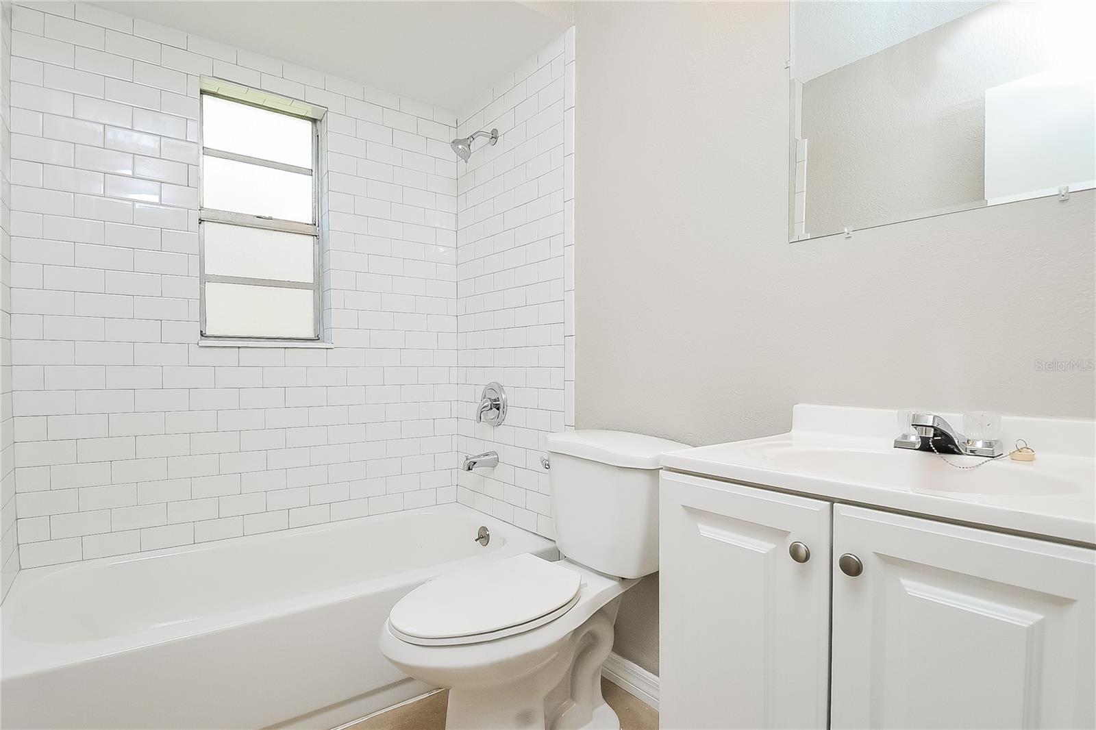 LAKEVIEW VILLAGE SEC - Residential Lease