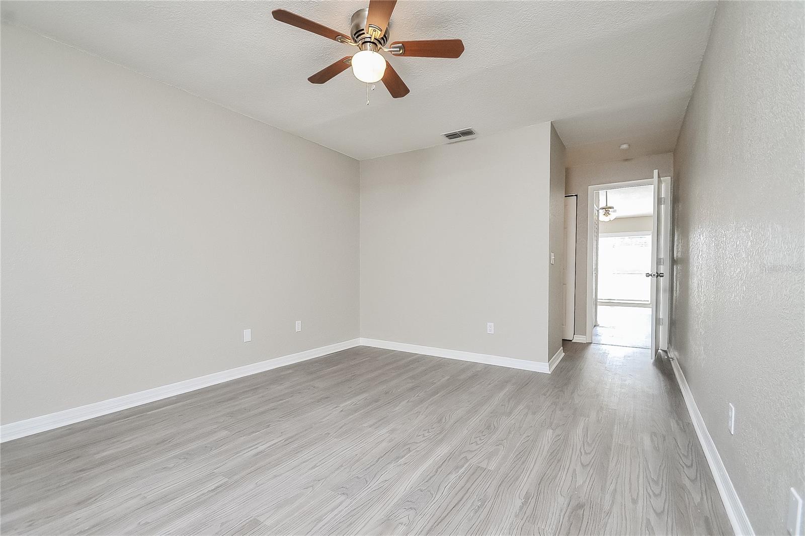 LAKEVIEW VILLAGE SEC - Residential Lease