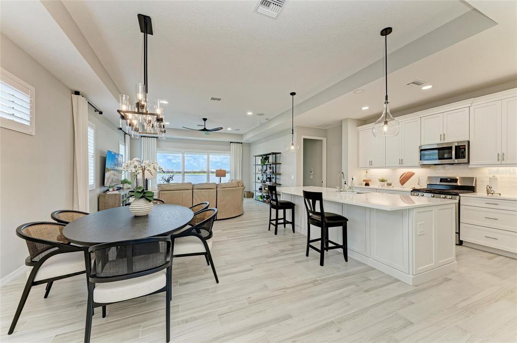 Photo of 909 Crosswind Avenue, Sarasota, FL 34240 (MLS # A4654661)