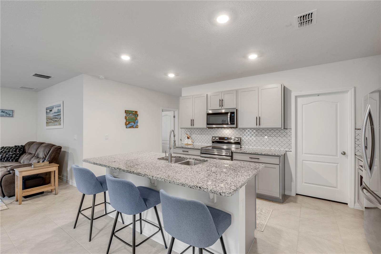 PALMS PH 3 - Residential