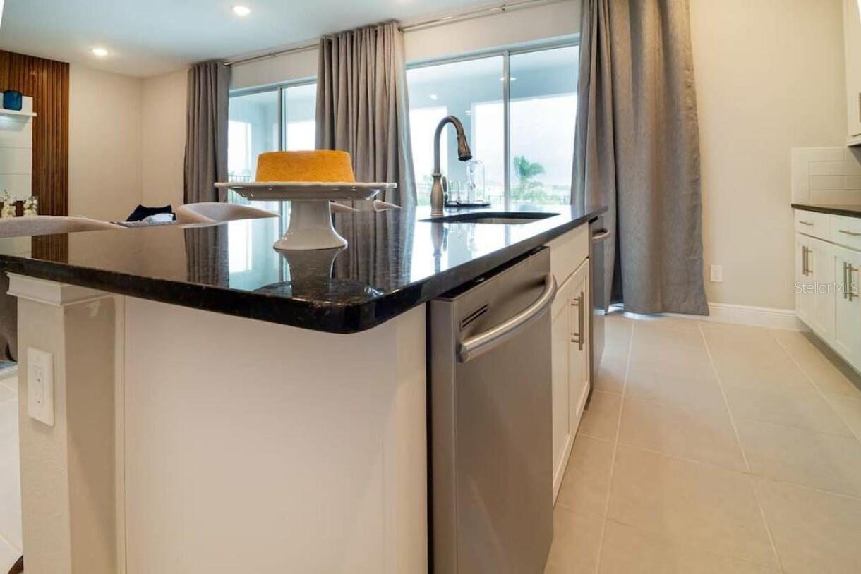 REUNION WEST PH 4 - Residential