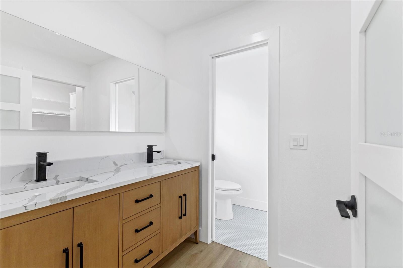 VENICE EAST SEC 1 2ND ADD - Residential