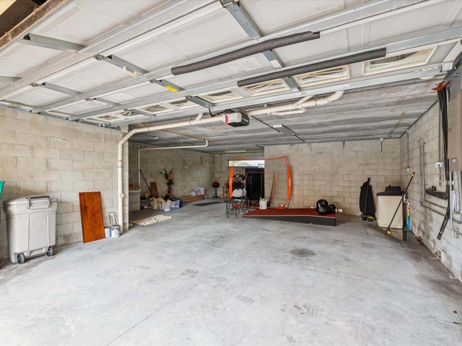 SUNSET BAY TARPON SPGS - Residential Lease