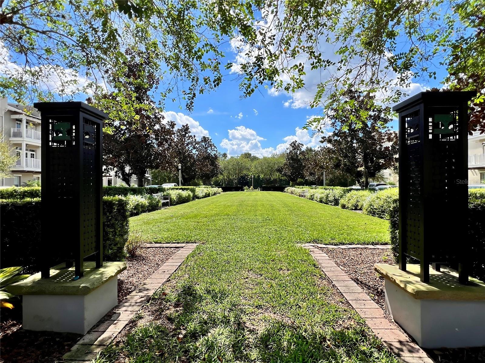 ARTISAN CLUB CONDO PH 1 - Residential