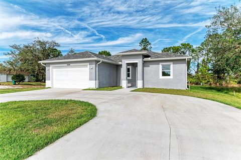 A home in PORT CHARLOTTE