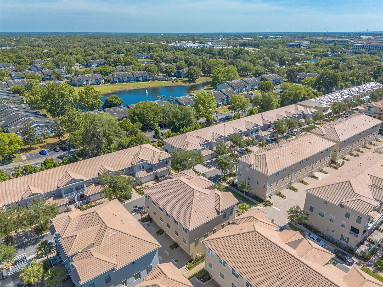 GRANDE OAKS AT HEATHROW - Residential