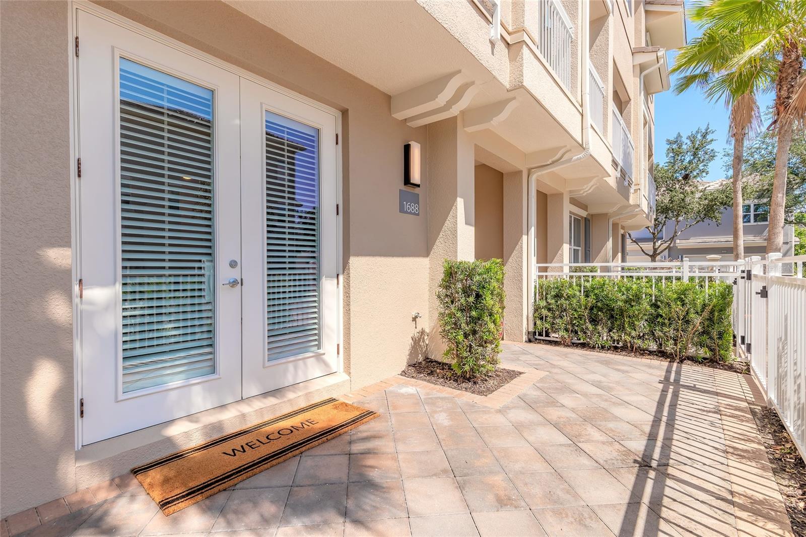 GRANDE OAKS AT HEATHROW - Residential