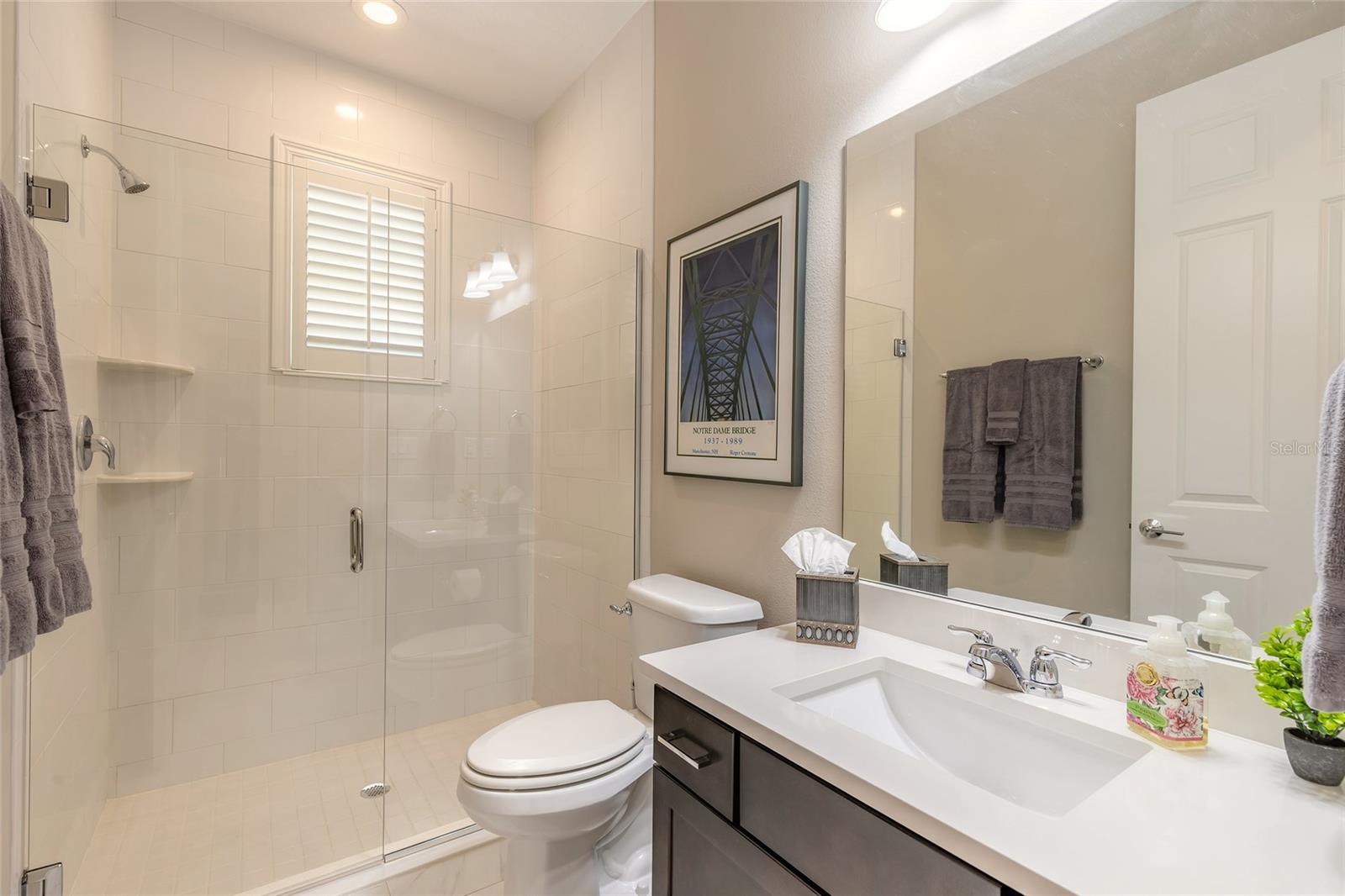 GRANDE OAKS AT HEATHROW - Residential