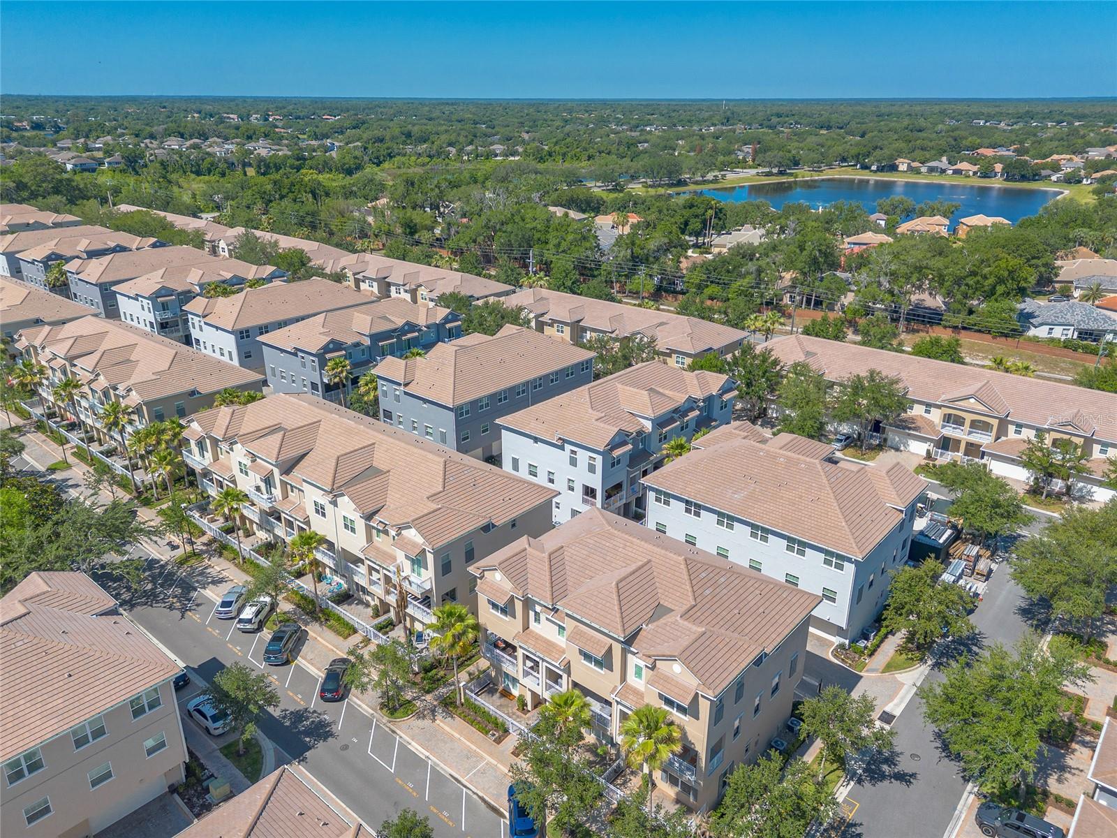 GRANDE OAKS AT HEATHROW - Residential