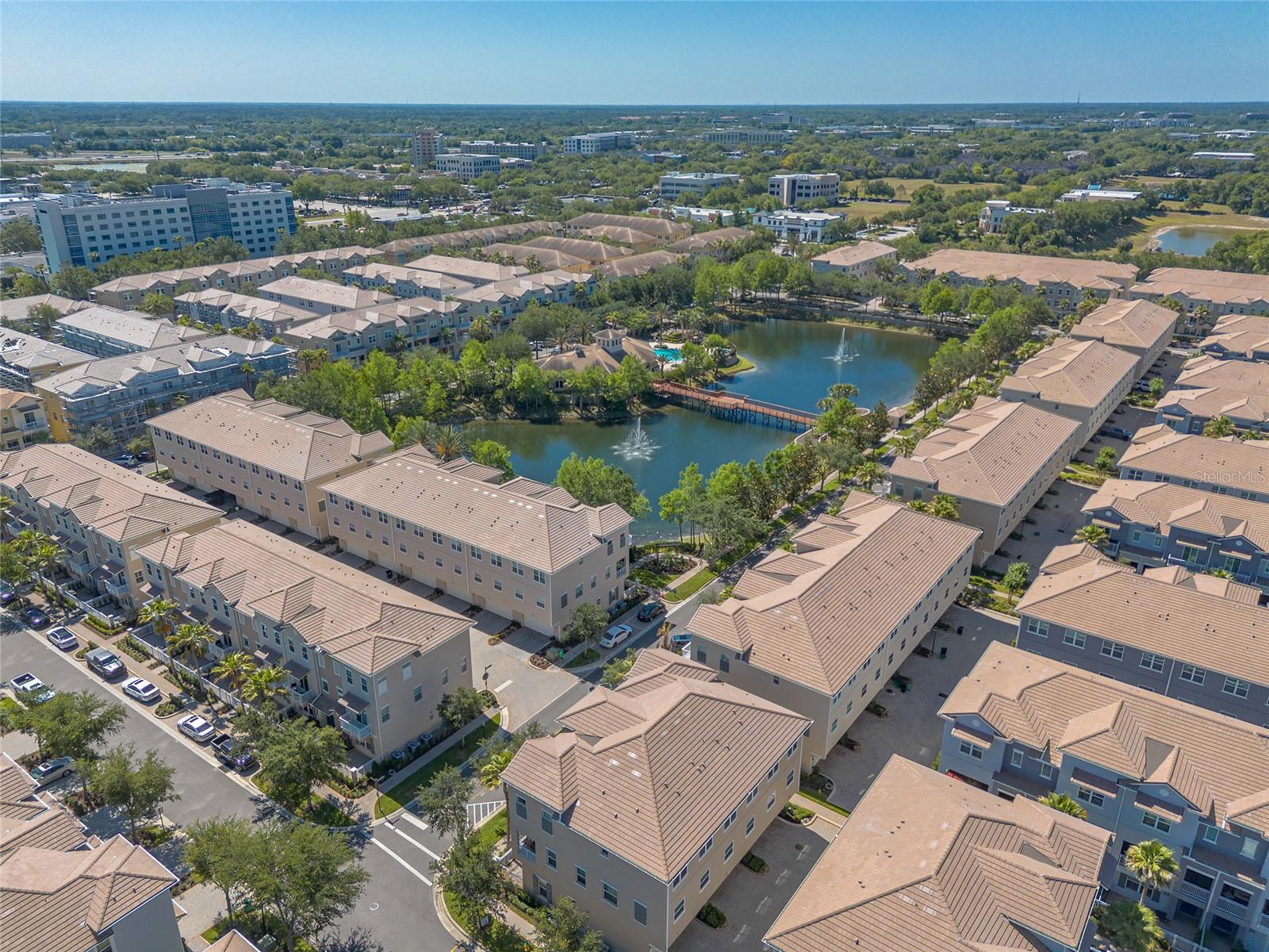 GRANDE OAKS AT HEATHROW - Residential