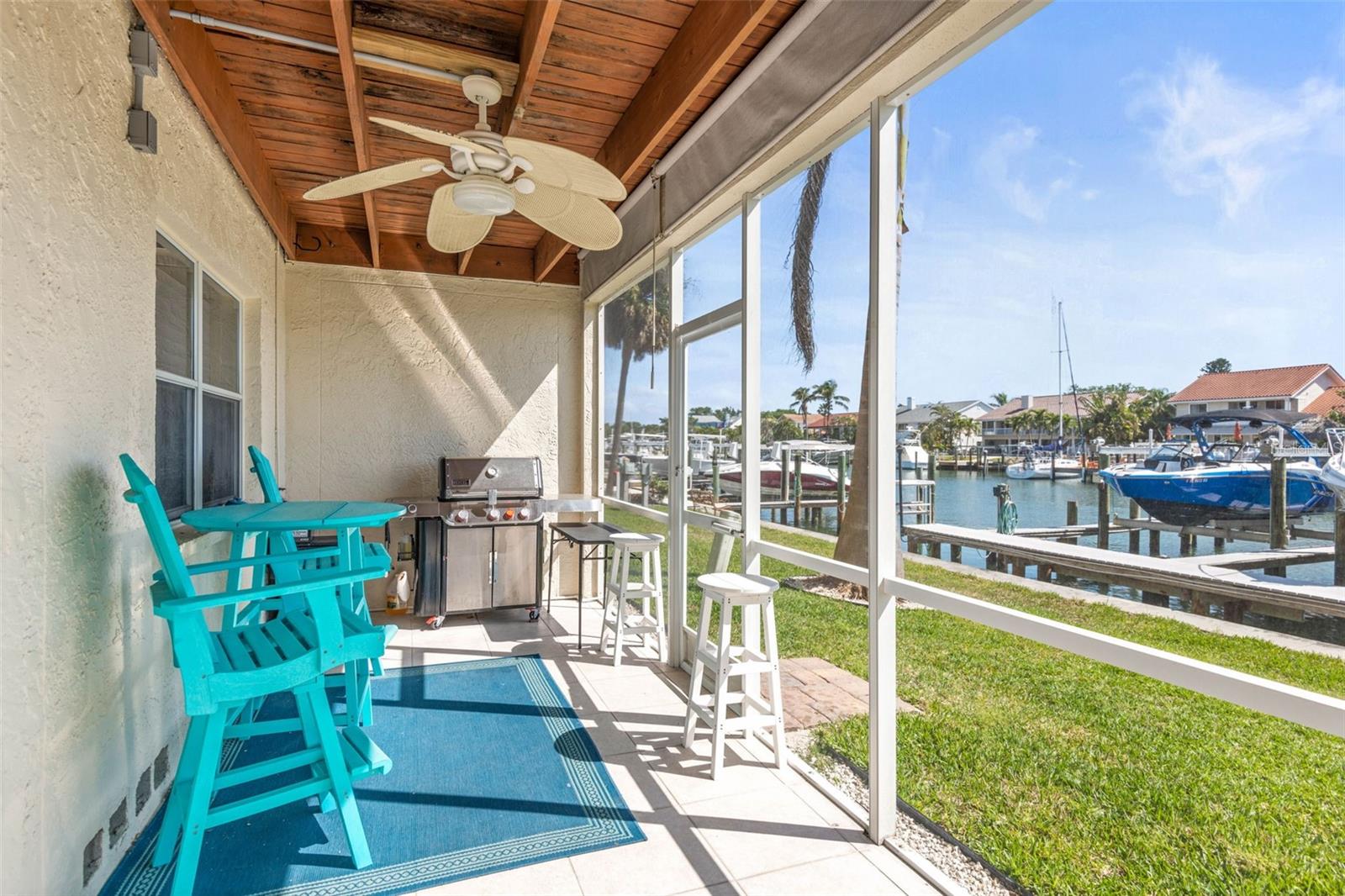 PELICAN ISLE TWNHMS - Residential Lease