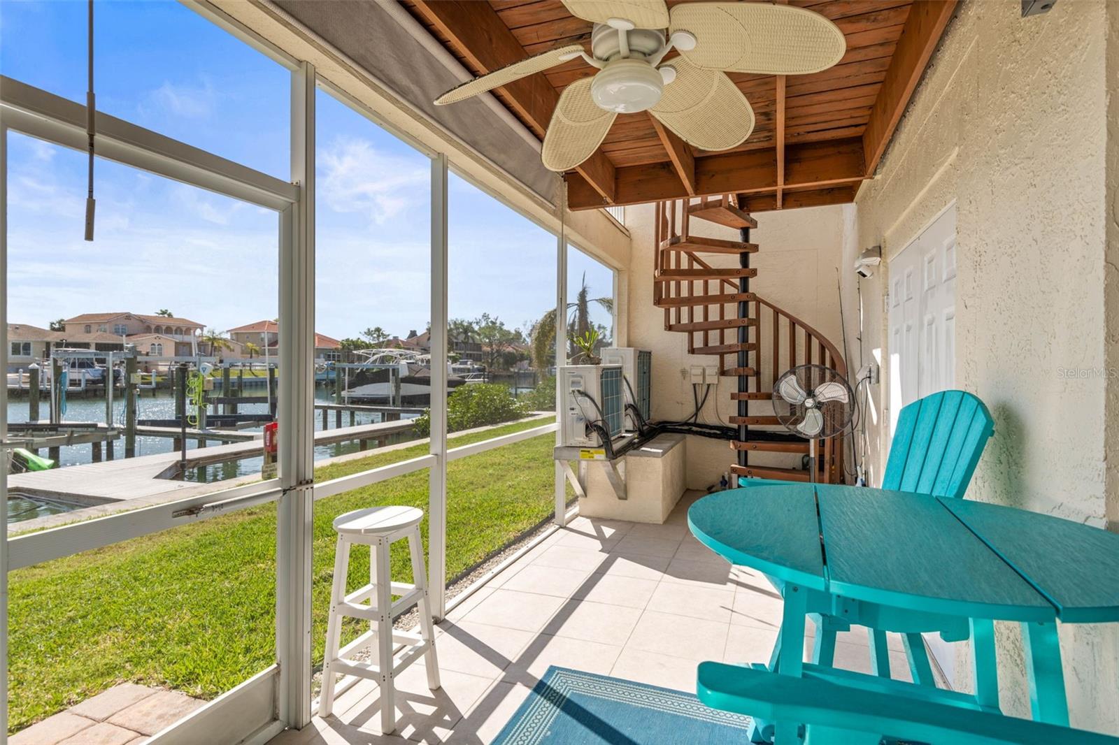 PELICAN ISLE TWNHMS - Residential Lease