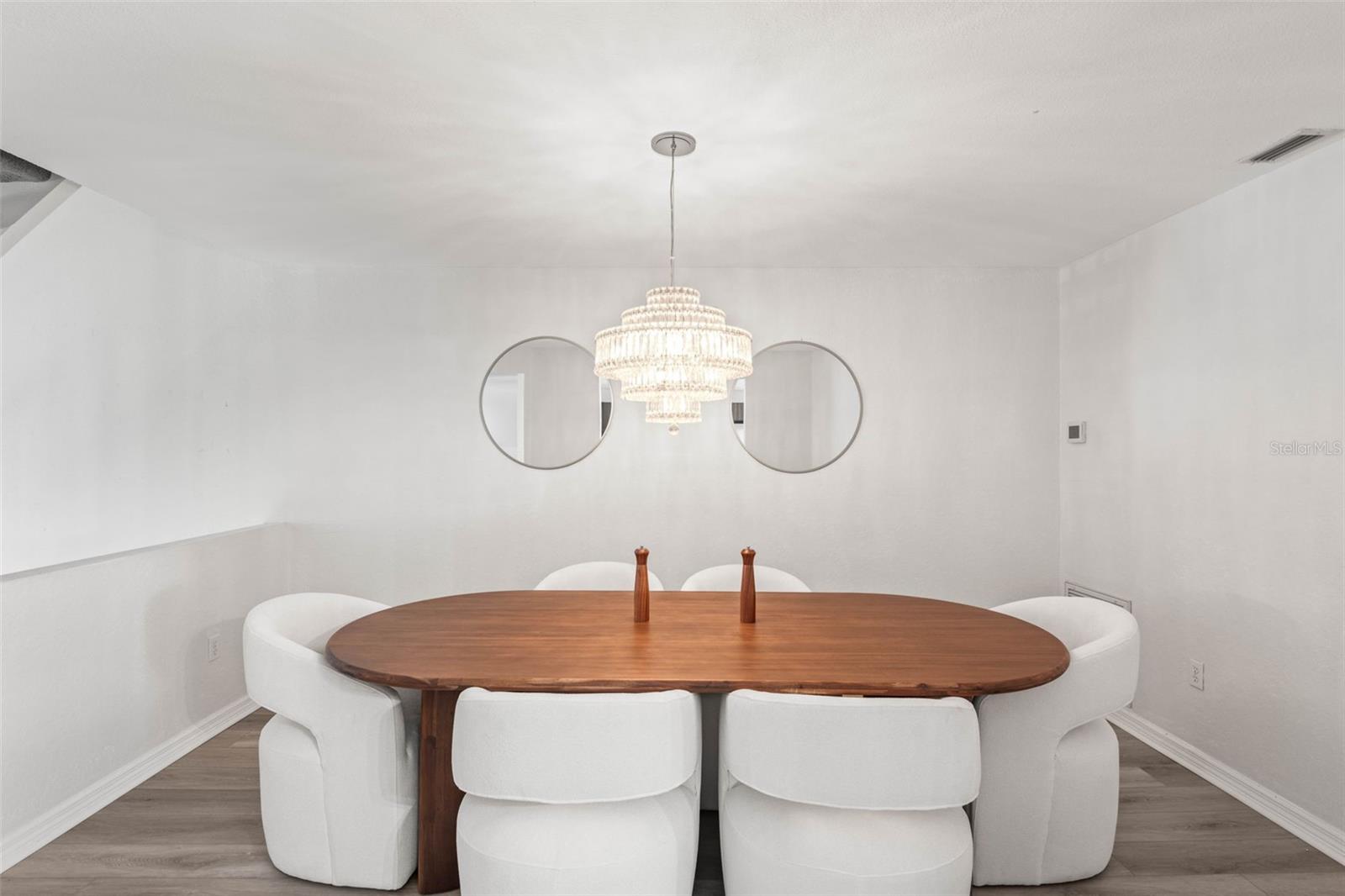 PELICAN ISLE TWNHMS - Residential Lease