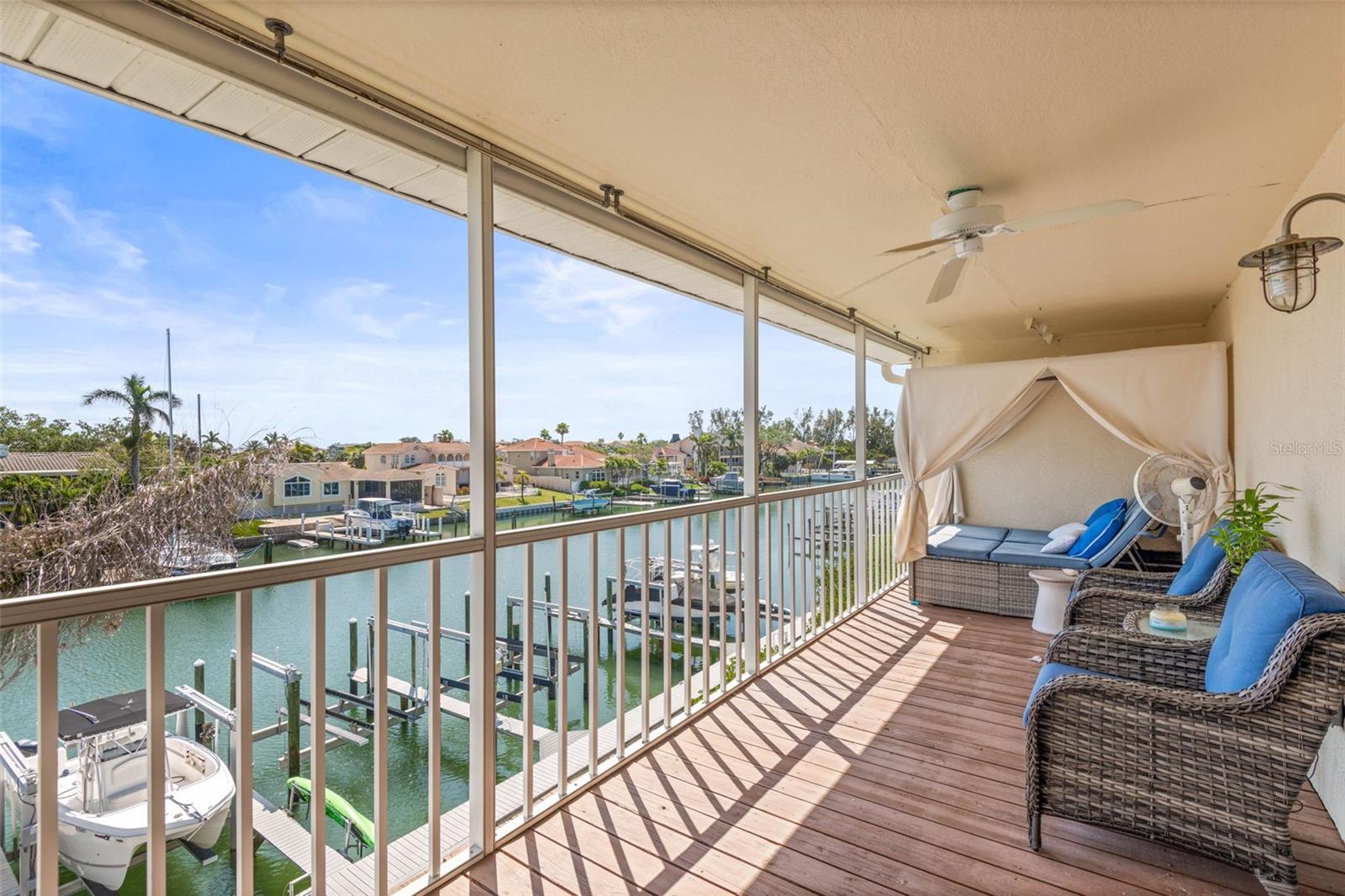 PELICAN ISLE TWNHMS - Residential Lease