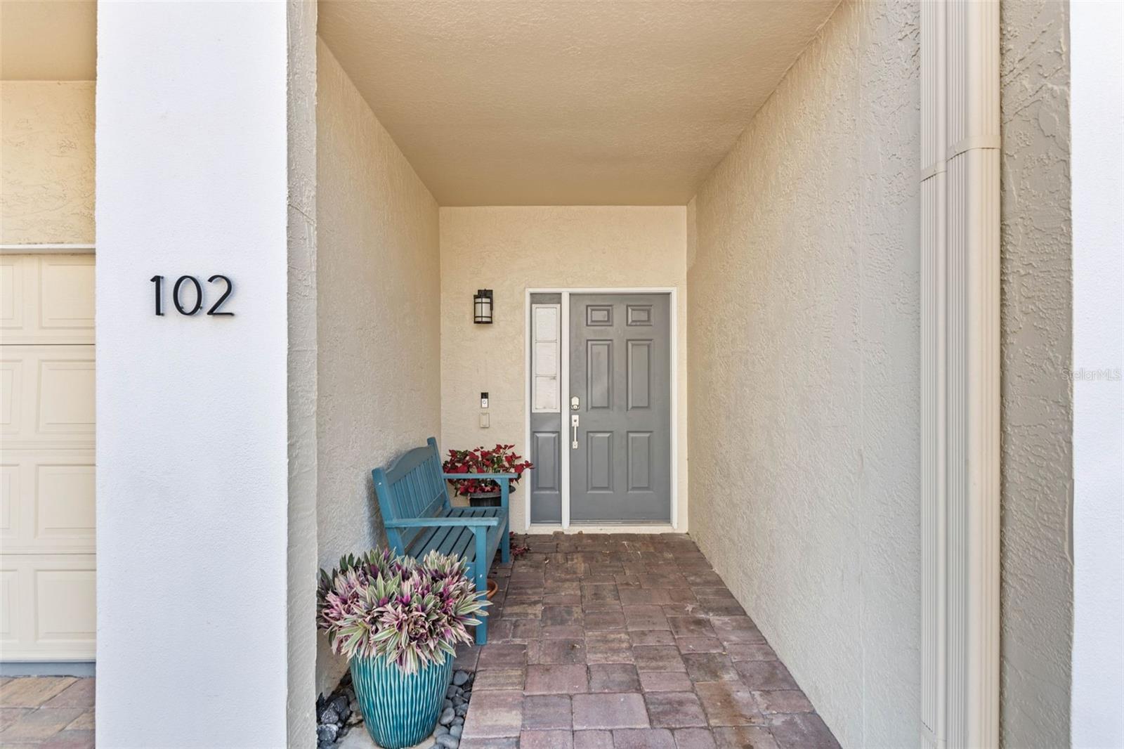 PELICAN ISLE TWNHMS - Residential Lease