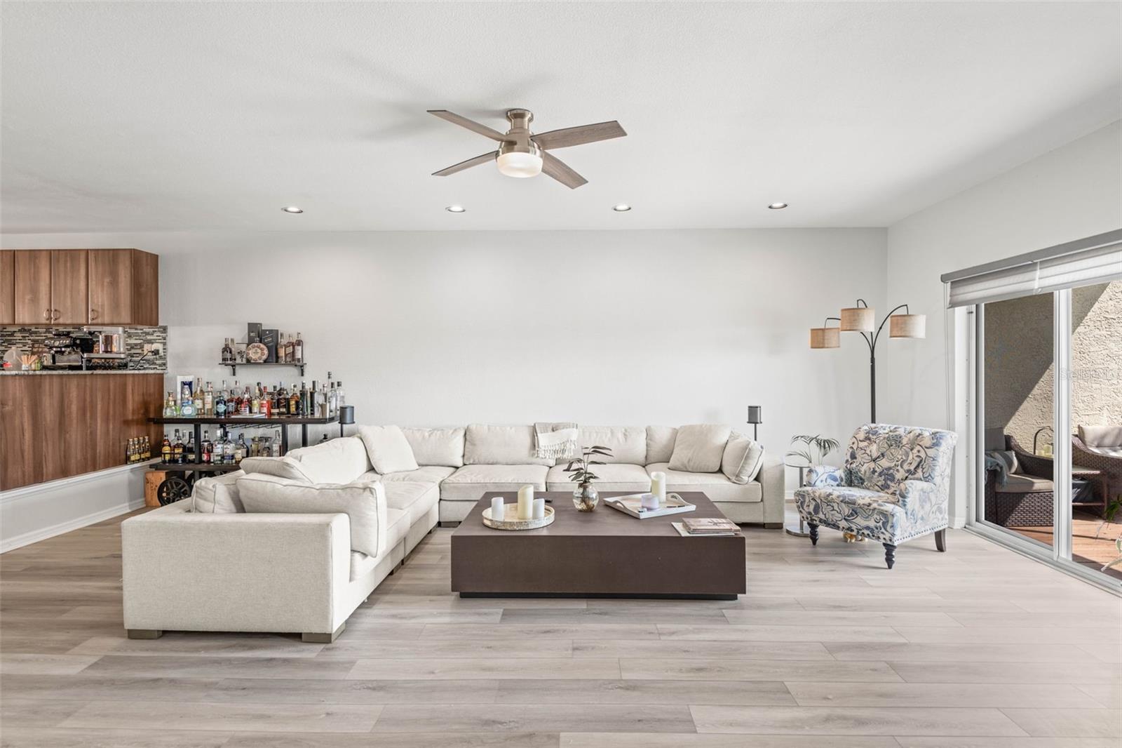 PELICAN ISLE TWNHMS - Residential Lease