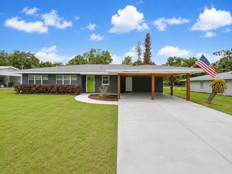 Photo of 5817 Lake Breeze Avenue, Lakeland, FL 33809 (MLS # S5150444)