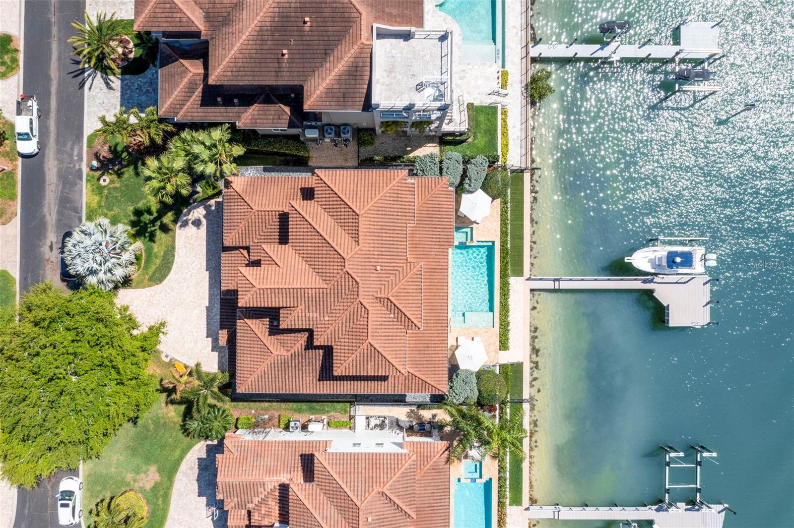 MARINA BAY PH I & II - Residential