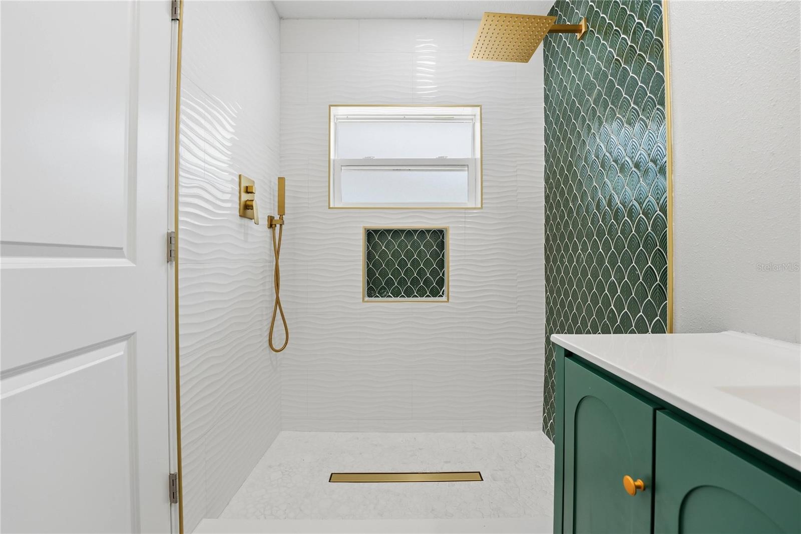 BELLEVIEW SUB - Residential