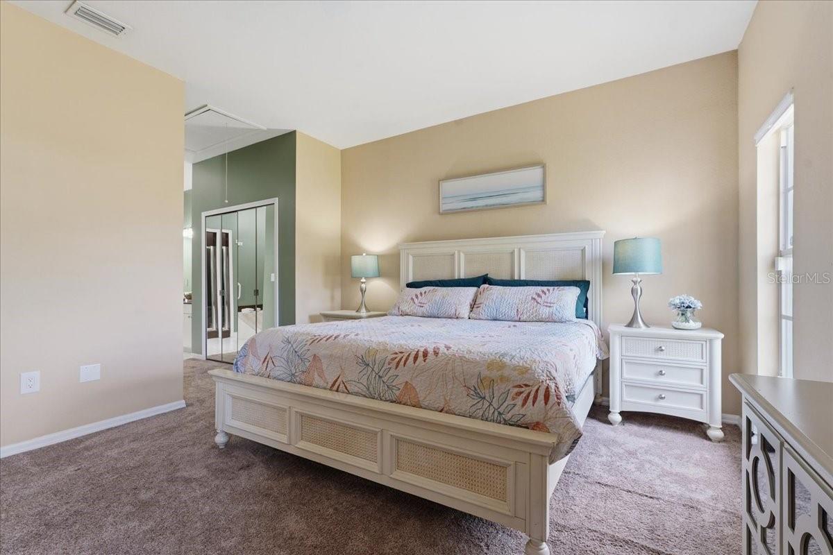 QUEEN ANNE GATE - Residential