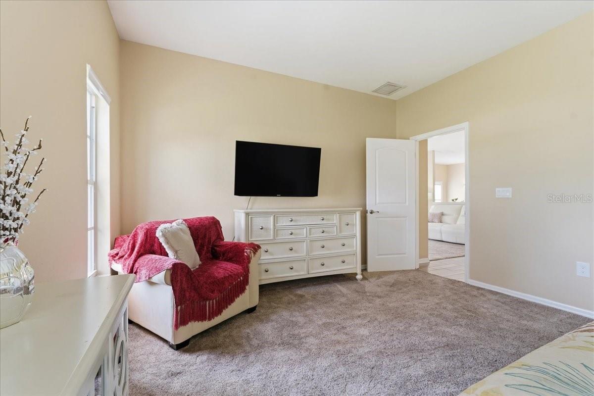 QUEEN ANNE GATE - Residential