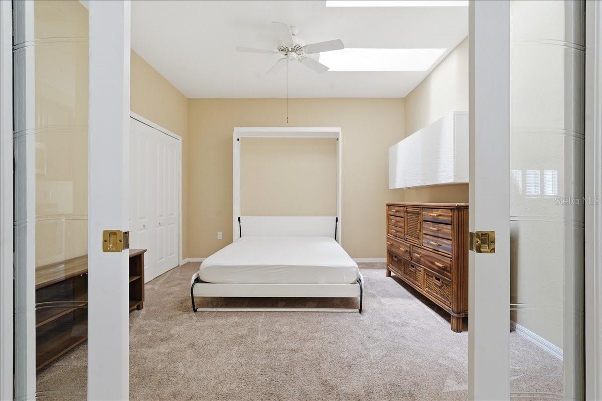 QUEEN ANNE GATE - Residential