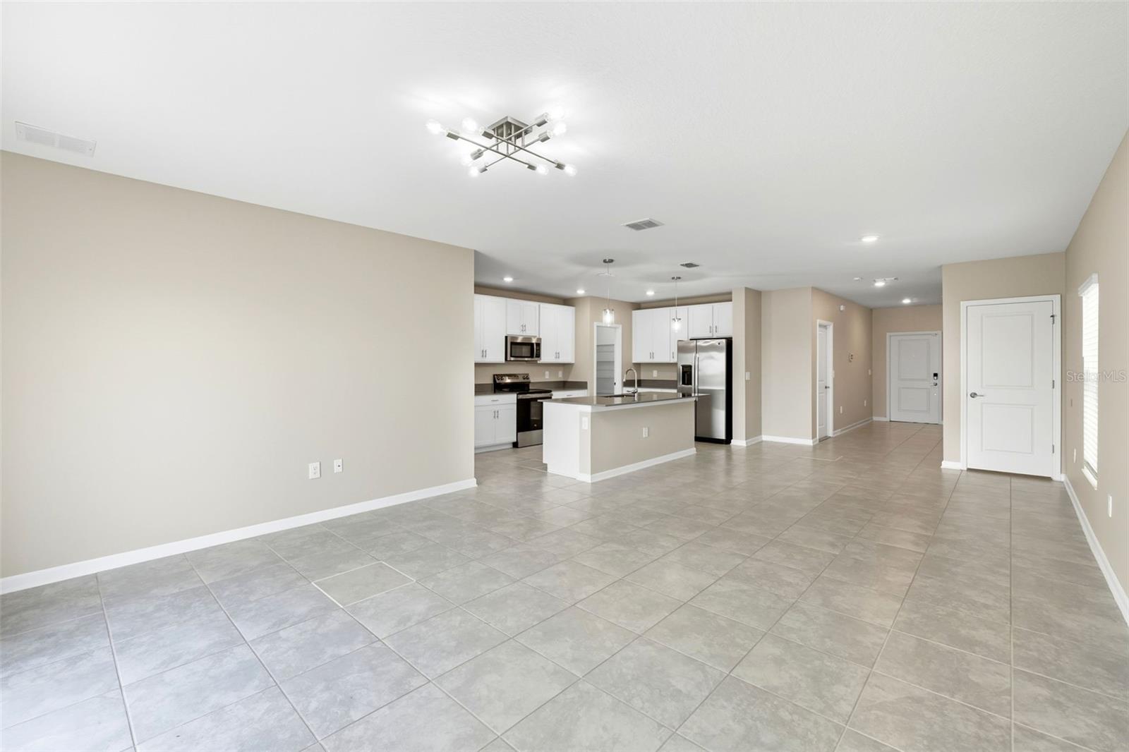 ASTONIA 40S - Residential