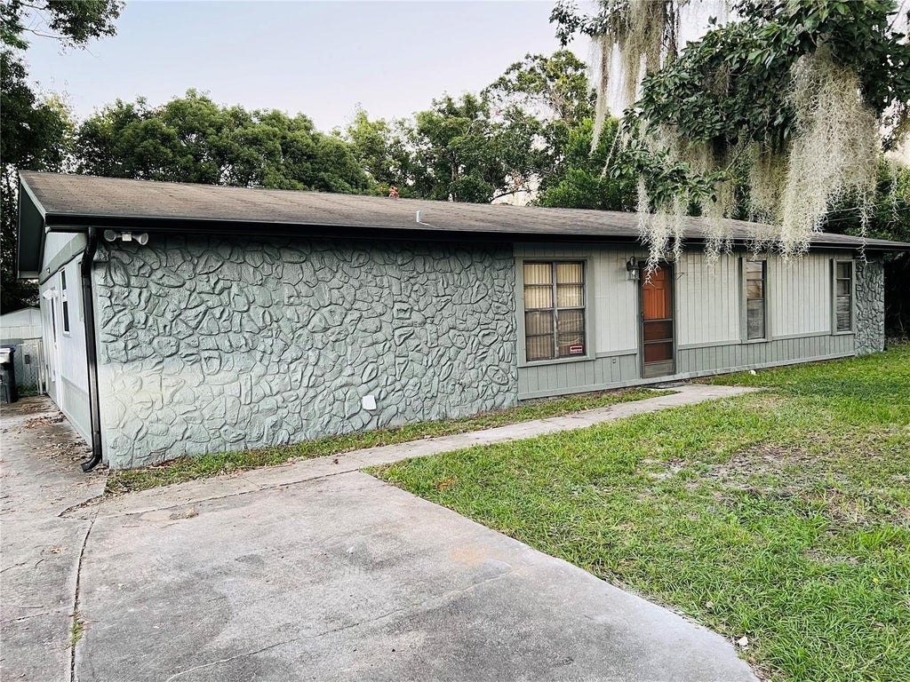 Photo of 7925 Napoleon Street, Orlando, FL 32825 (MLS # O6448305)