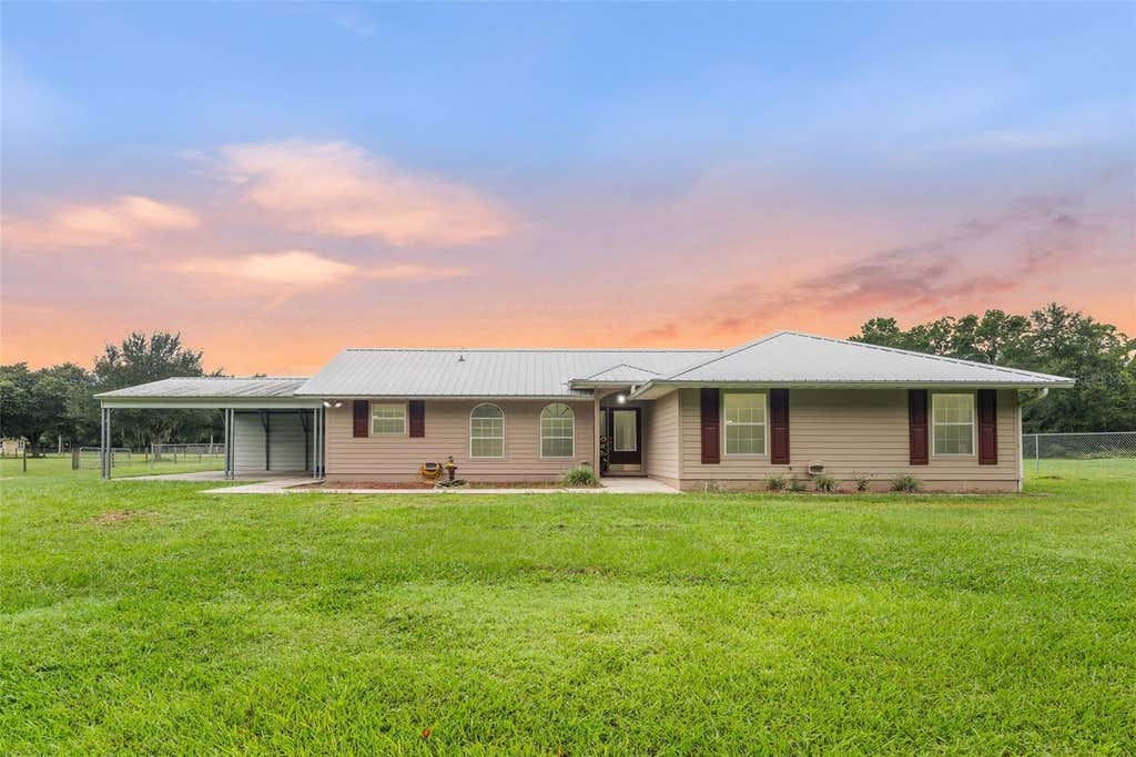 Photo of 121 Geck Road, Palatka, FL 32177 (MLS # GC542497)