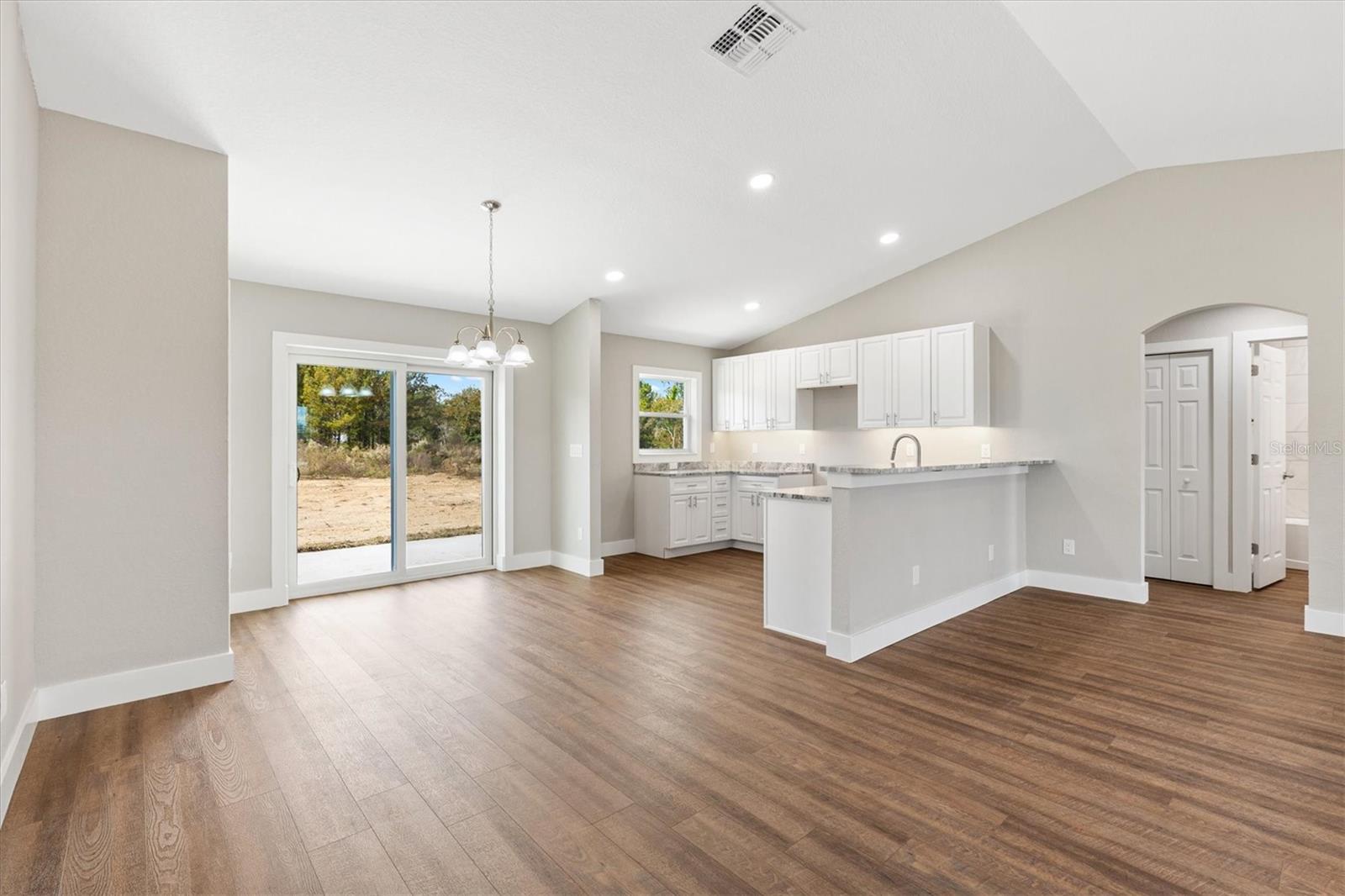 SILVER SPGS SHORES UN 37 - Residential