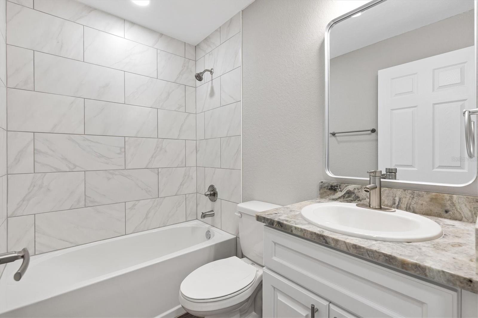 SILVER SPGS SHORES UN 37 - Residential