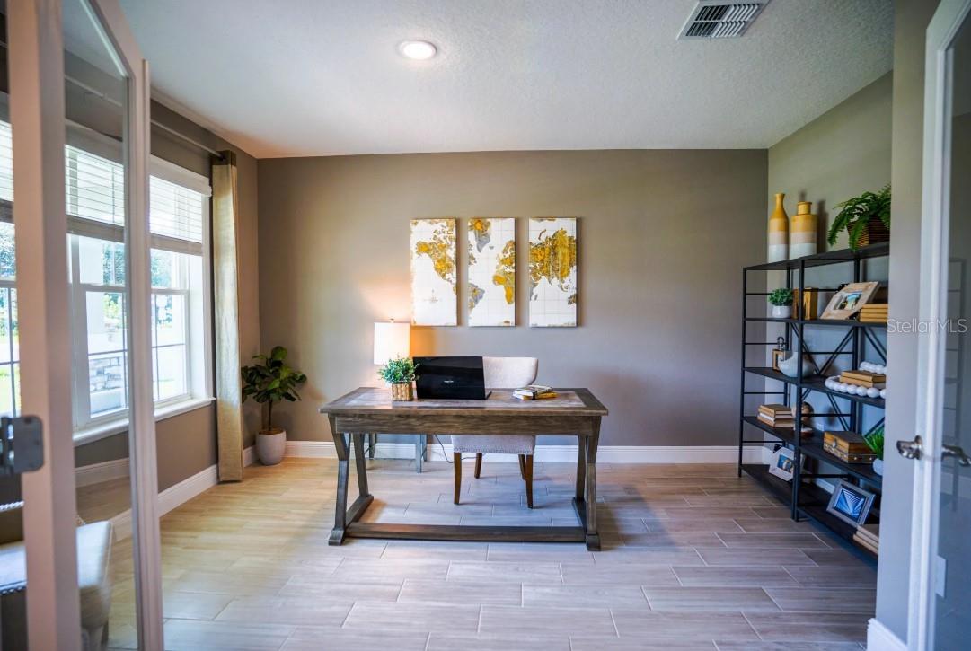 ELEGANT MANOR ESTATES - Residential
