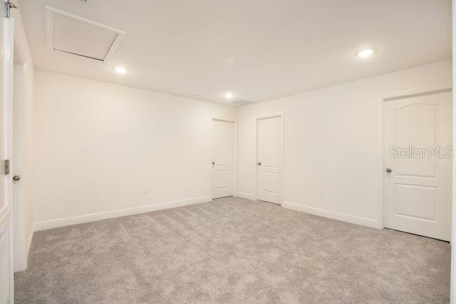 ELEGANT MANOR ESTATES - Residential