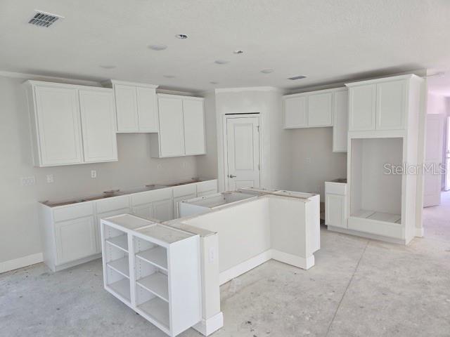 ELEGANT MANOR ESTATES - Residential