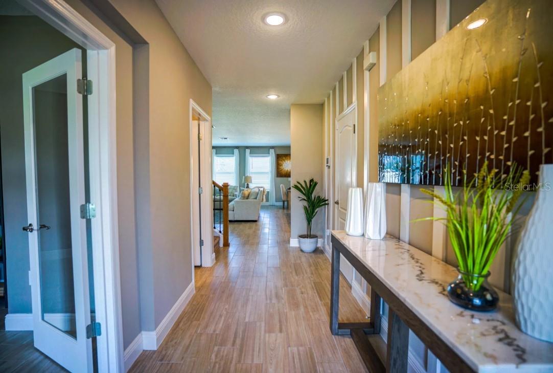 ELEGANT MANOR ESTATES - Residential