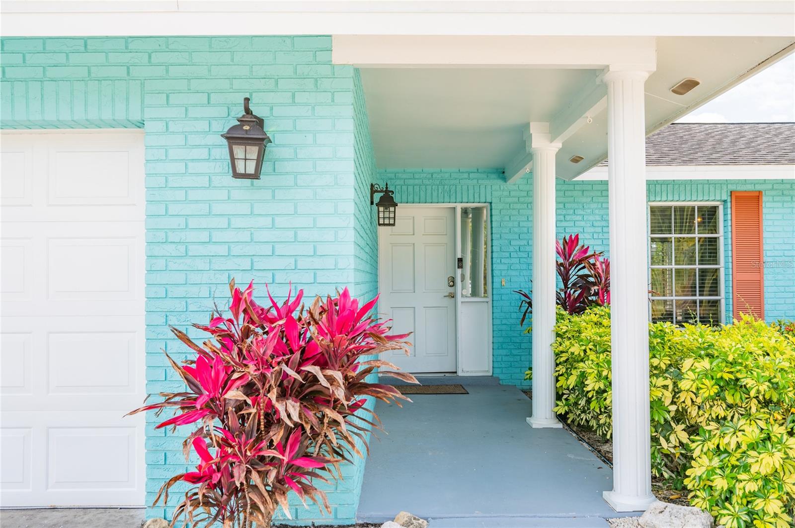 1133 MONTEZUMA DRIVE