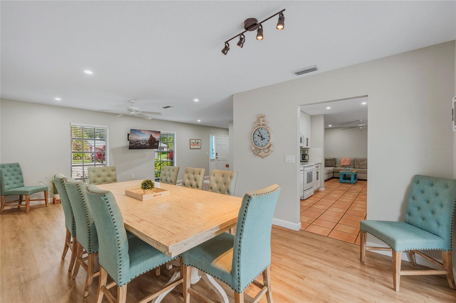 PALMA SOLA PARK REP - Residential