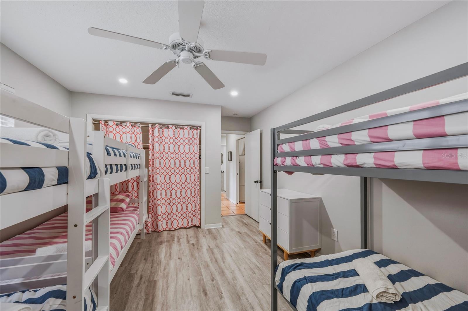 PALMA SOLA PARK REP - Residential