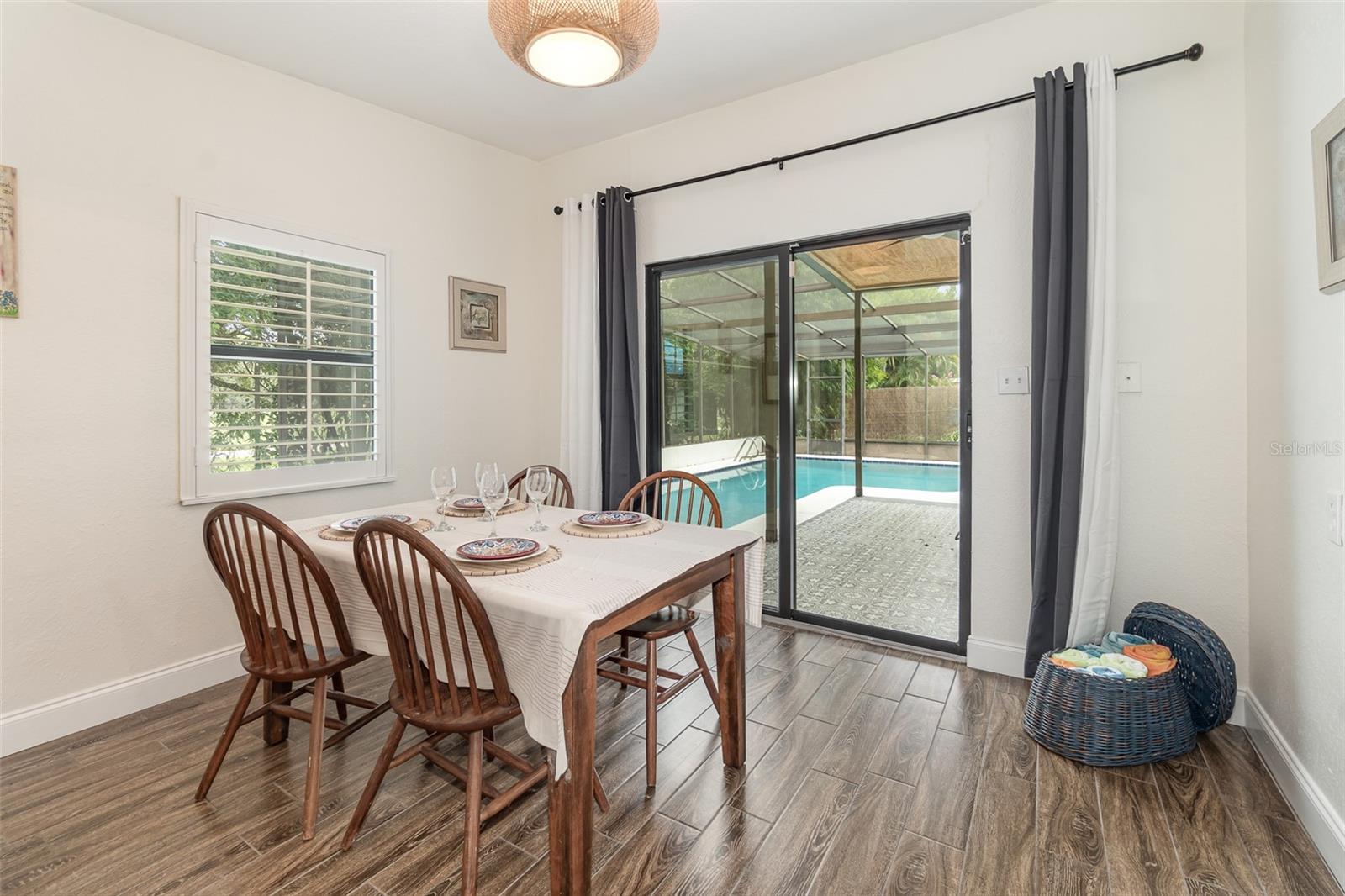 PRIMROSE TERRACE - Residential