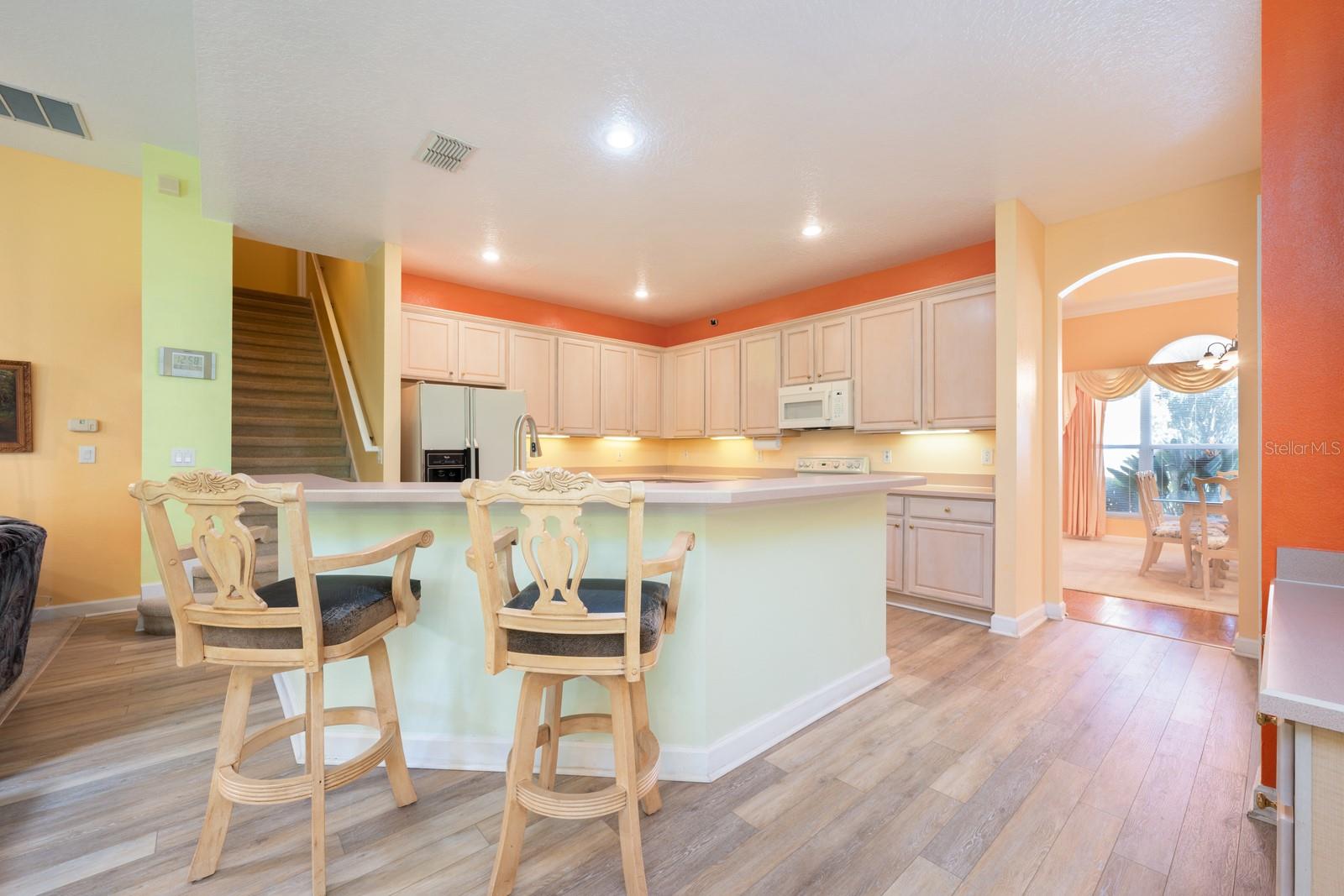 SEVILLE CHASE - Residential