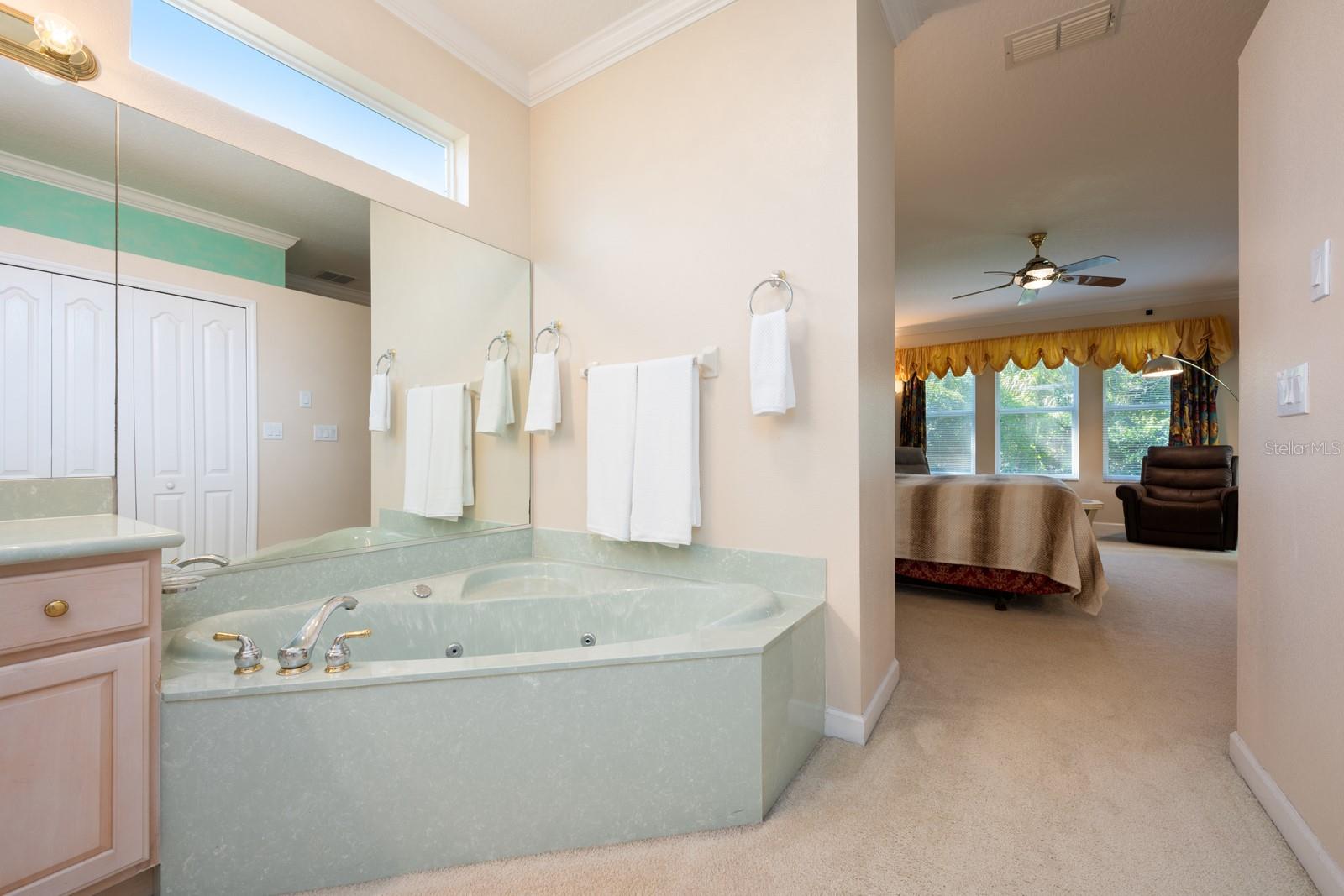 SEVILLE CHASE - Residential