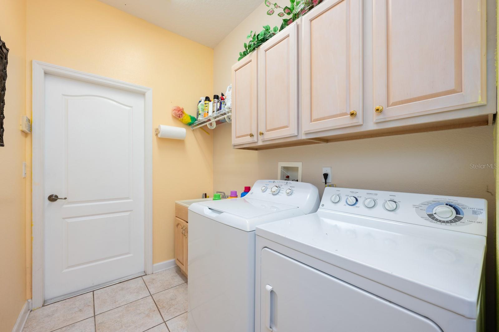 SEVILLE CHASE - Residential