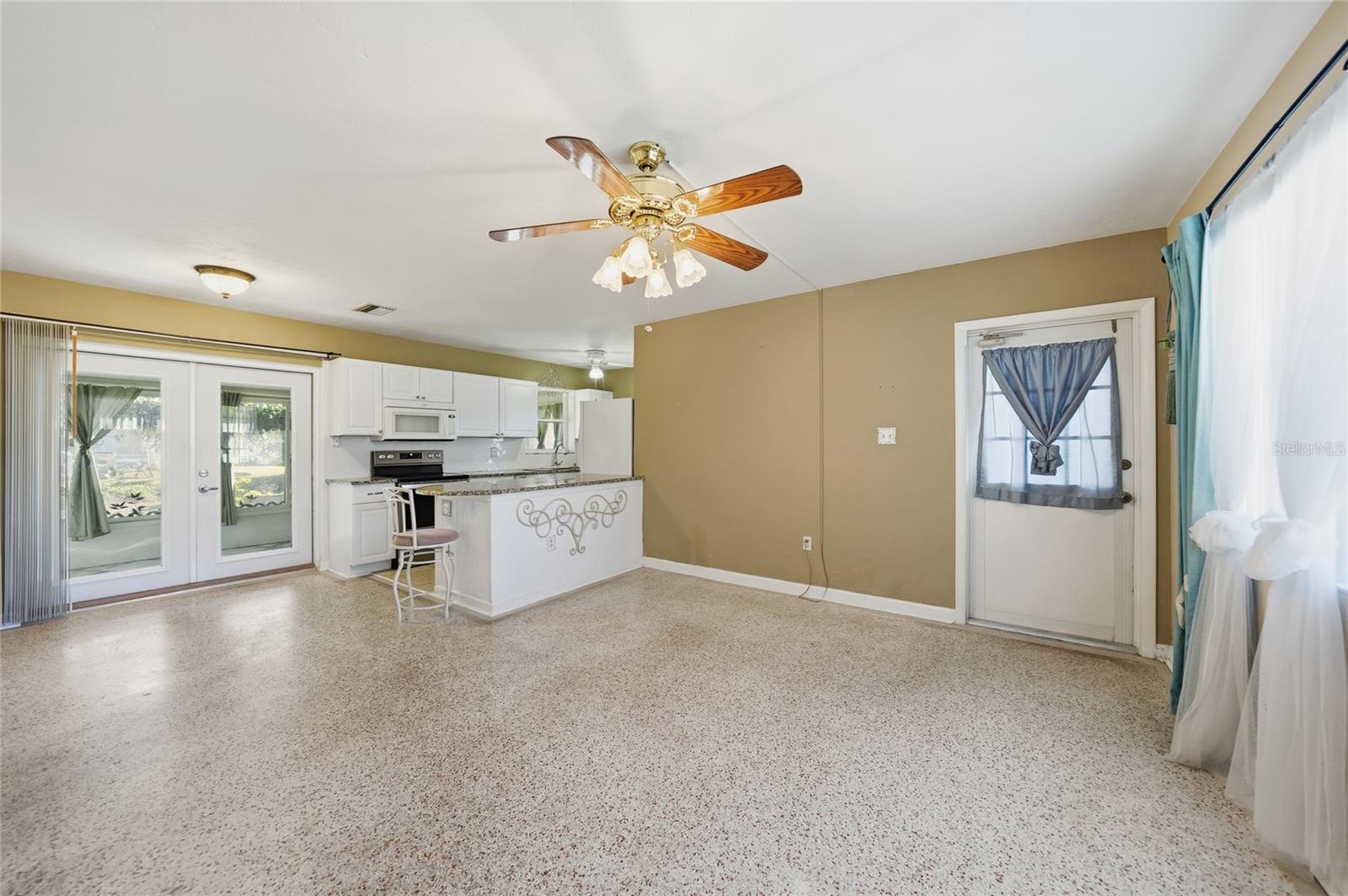 22267 CATHERINE AVENUE, PORT CHARLOTTE, FL, 33952 3 22267 CATHERINE AVENUE