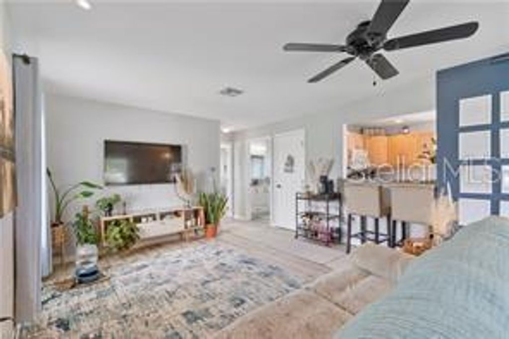 Photo of 126 Palmetto Circle NE, Port Charlotte, FL 33952 (MLS # C7515412)