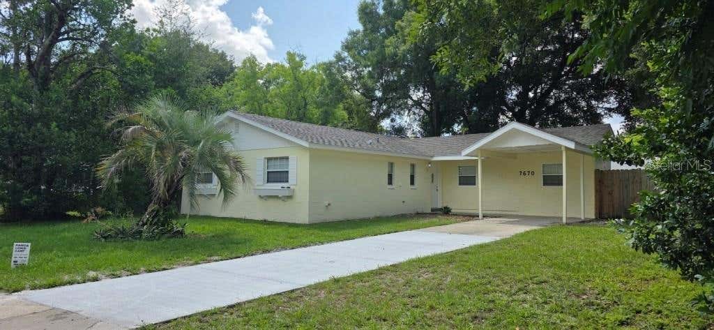 Photo of 7670 Stratford Boulevard, Orlando, FL 32807 (MLS # O6433665)